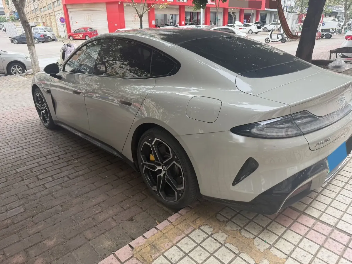 2024 MI SU7 BEV 73.6KWH,autocango,china used car exporter,china ev exporter,chinese used car exporter,chinese used ev exporter