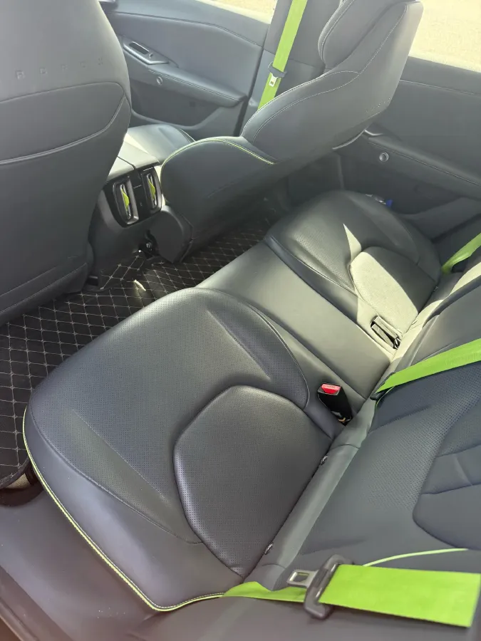 2024 ARCFOX αT5 BEV 79.2KWH,autocango,china used car exporter,china ev exporter,chinese used car exporter,chinese used ev exporter