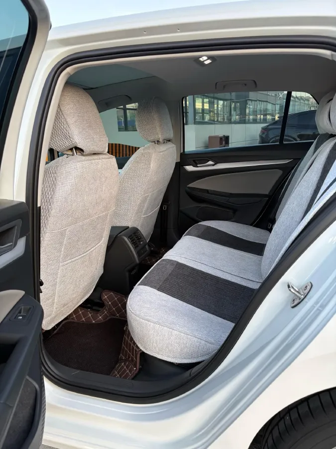 2023 Volkswagen Golf 1.4T 150HP L4 7DCT,autocango,china used car exporter,china ev exporter,chinese used car exporter,chinese used ev exporter