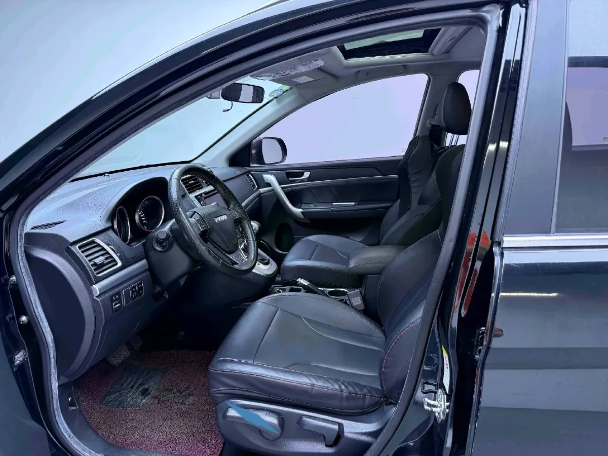 2018 Haval M6 1.5T 150HP L4 7DCT,autocango,china used car exporter,china ev exporter,chinese used car exporter,chinese used ev exporter