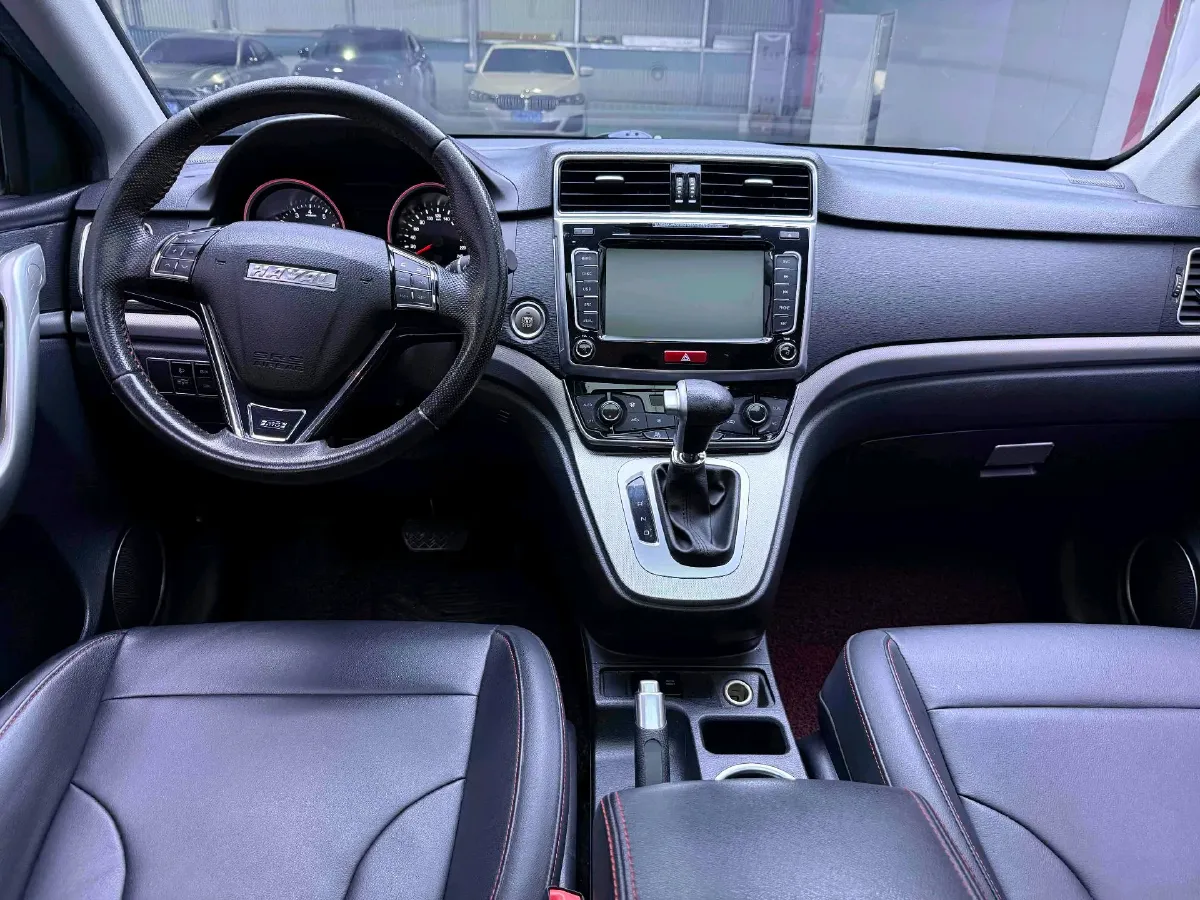 2018 Haval M6 1.5T 150HP L4 7DCT,autocango,china used car exporter,china ev exporter,chinese used car exporter,chinese used ev exporter