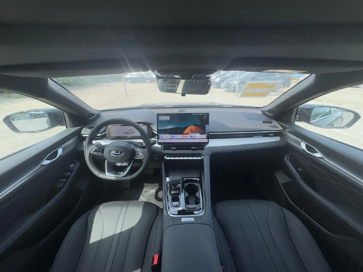 2026 Geely Preface 1.5T 181HP L4 7DCT,autocango,china used car exporter,china ev exporter,chinese used car exporter,chinese used ev exporter