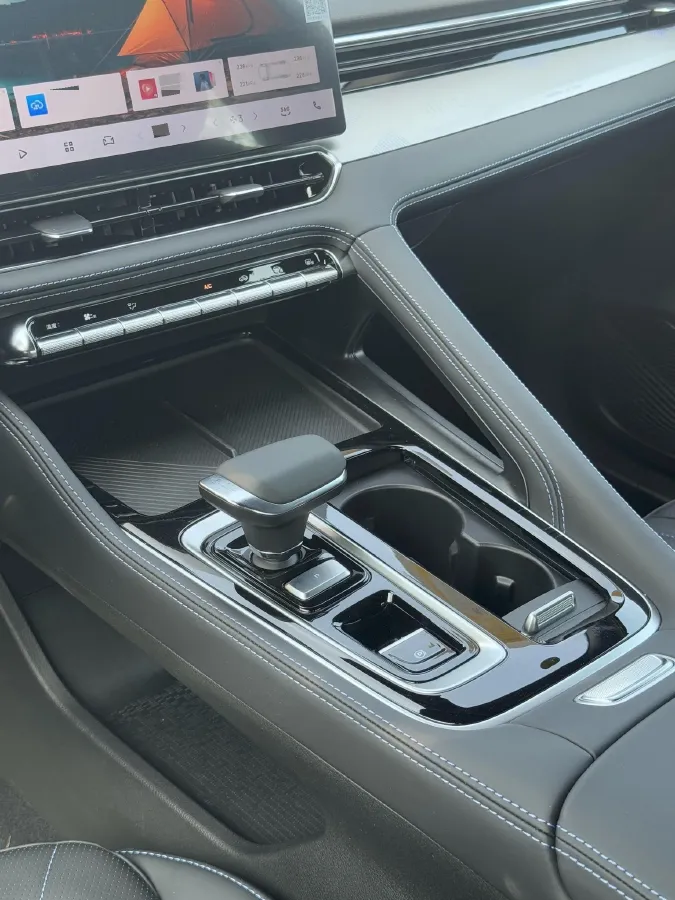 2026 Geely Preface 1.5T 181HP L4 7DCT,autocango,china used car exporter,china ev exporter,chinese used car exporter,chinese used ev exporter