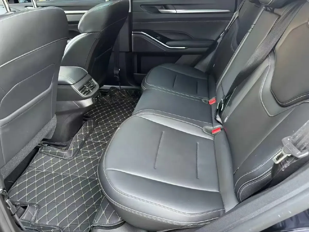 2024 Haval H6 1.5T 184HP L4 7DCT,autocango,china used car exporter,china ev exporter,chinese used car exporter,chinese used ev exporter