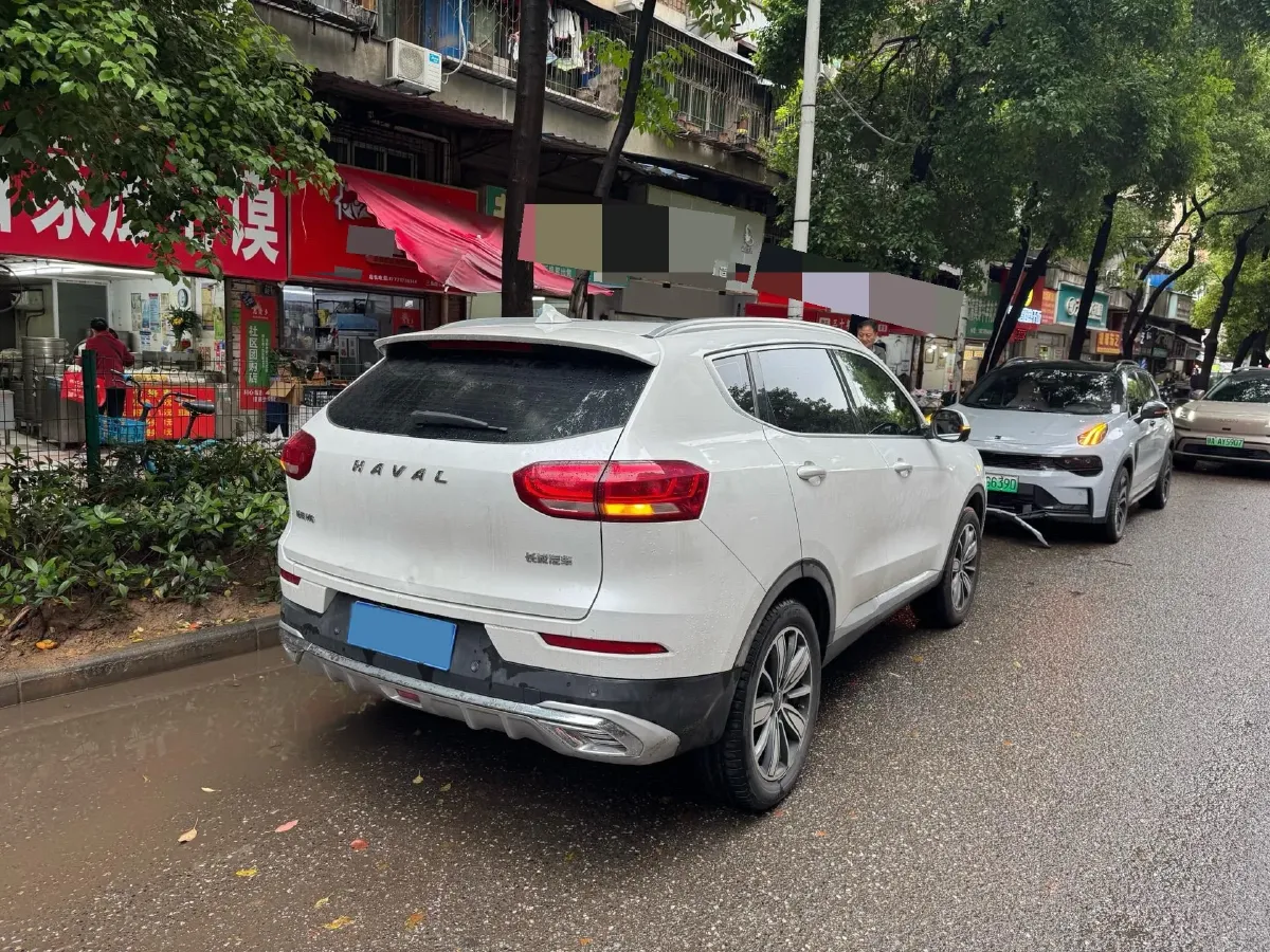 2021 Haval H6 1.5T 169HP L4 7DCT,autocango,china used car exporter,china ev exporter,chinese used car exporter,chinese used ev exporter