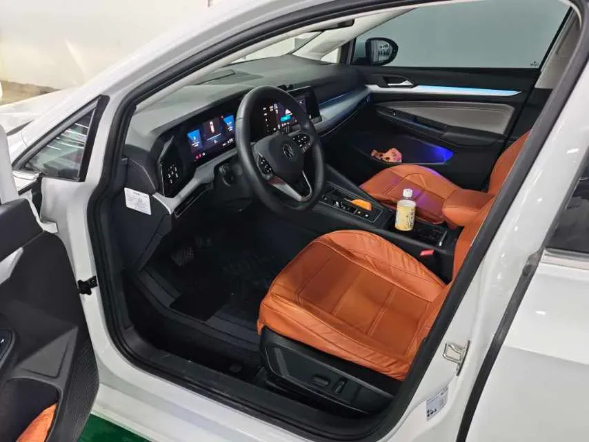 2024 Volkswagen Golf 1.4T 150HP L4 7DCT,autocango,china used car exporter,china ev exporter,chinese used car exporter,chinese used ev exporter