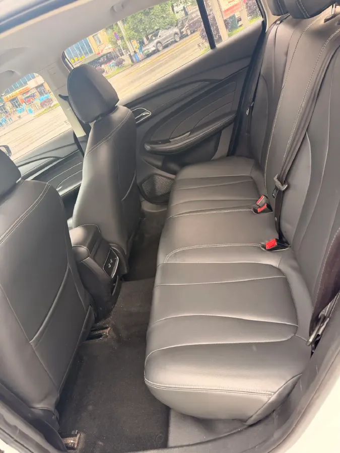 2020 Roewe i5 1.5L 120HP L4 CVT,autocango,china used car exporter,china ev exporter,chinese used car exporter,chinese used ev exporter