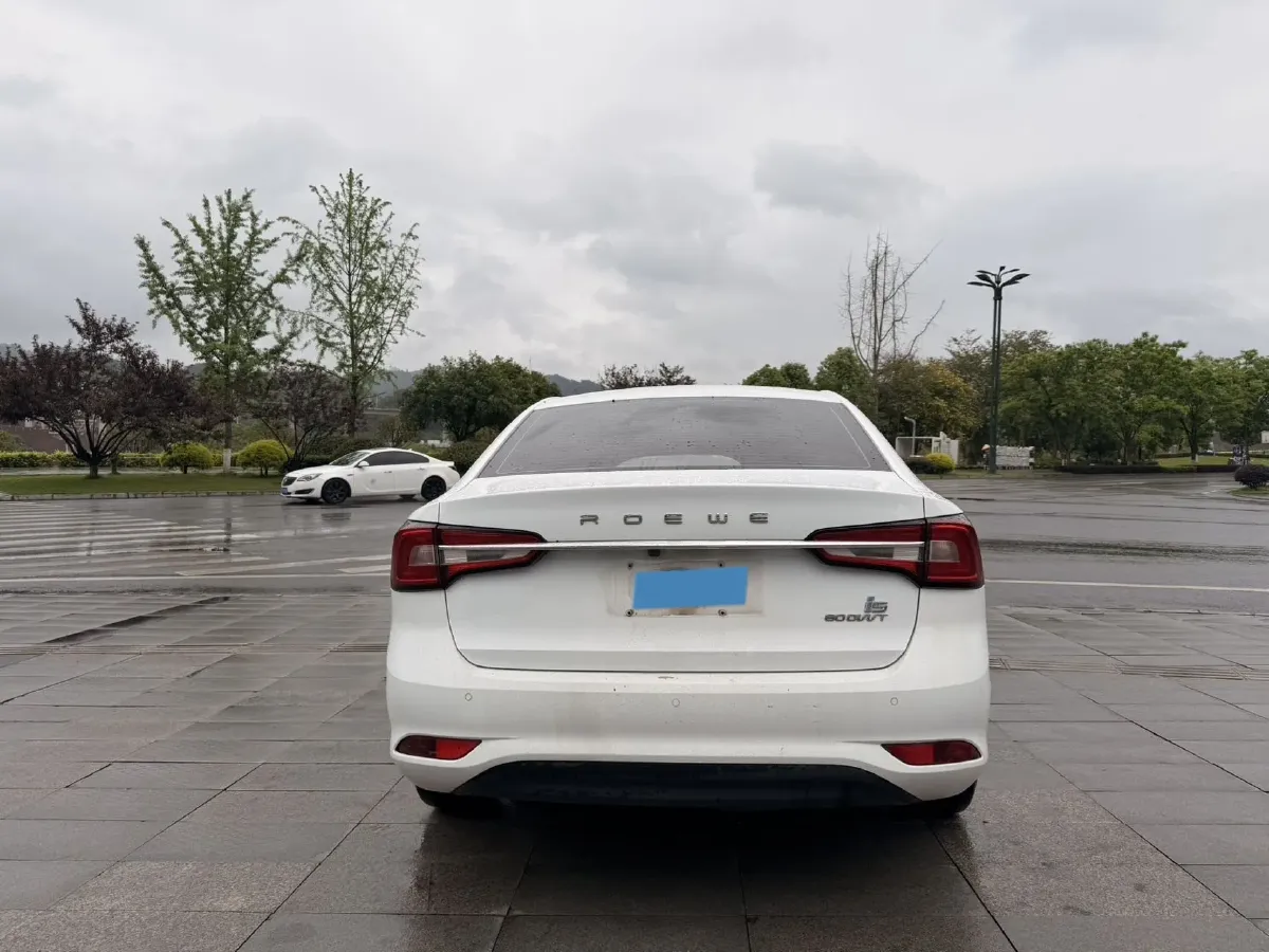 2020 Roewe i5 1.5L 120HP L4 CVT,autocango,china used car exporter,china ev exporter,chinese used car exporter,chinese used ev exporter