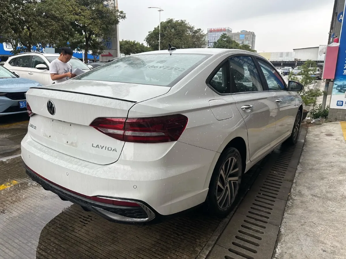 2024 Volkswagen Lavida 1.5T 160HP L4 7DCT,autocango,china used car exporter,china ev exporter,chinese used car exporter,chinese used ev exporter