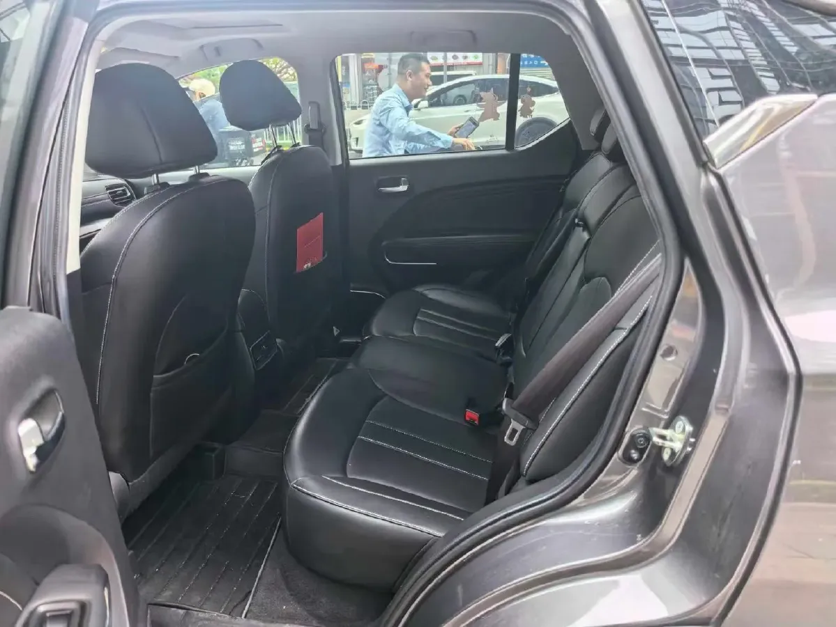 2021 GAC Trumpchi GS3 1.5T 169HP L4 6AT,autocango,china used car exporter,china ev exporter,chinese used car exporter,chinese used ev exporter