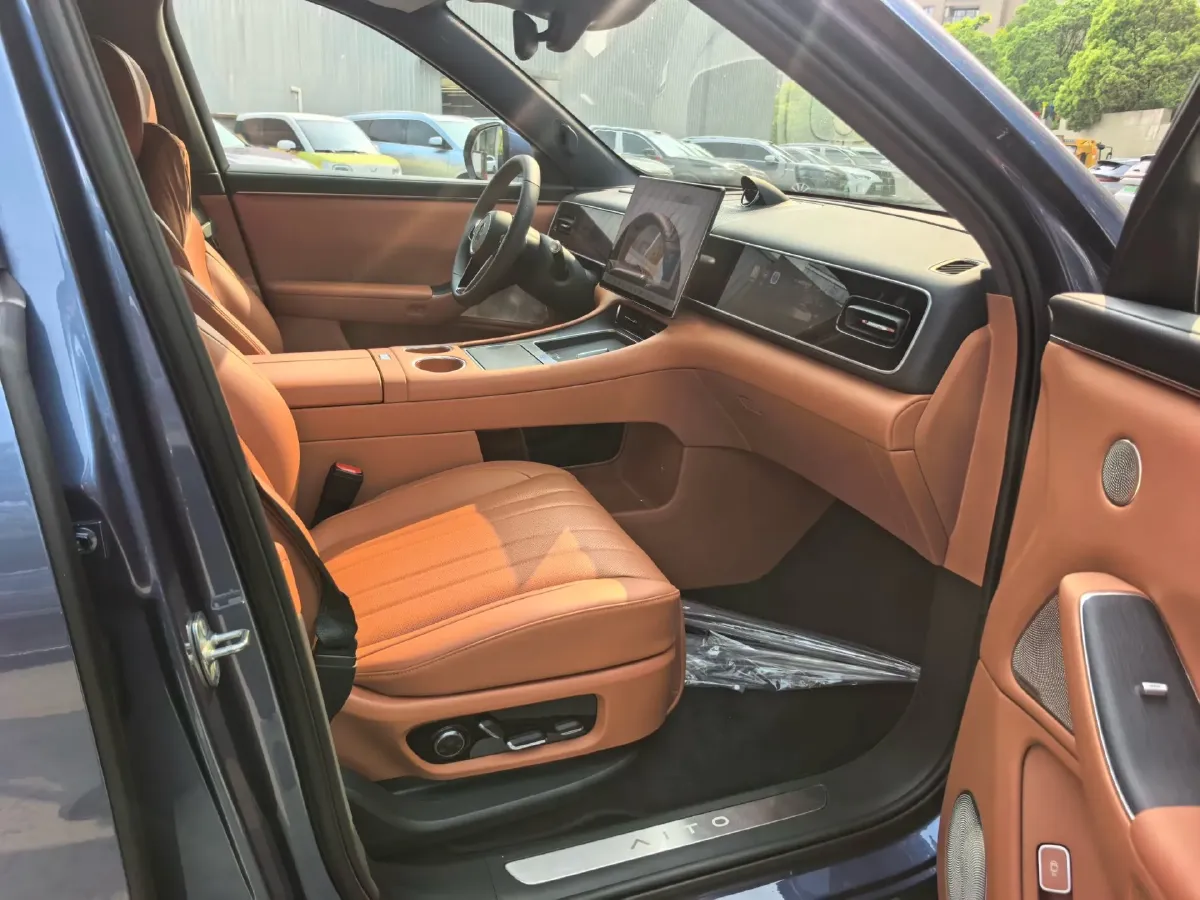 2026 AITO AITO M7 REEV 160HP REEV,autocango,china used car exporter,china ev exporter,chinese used car exporter,chinese used ev exporter