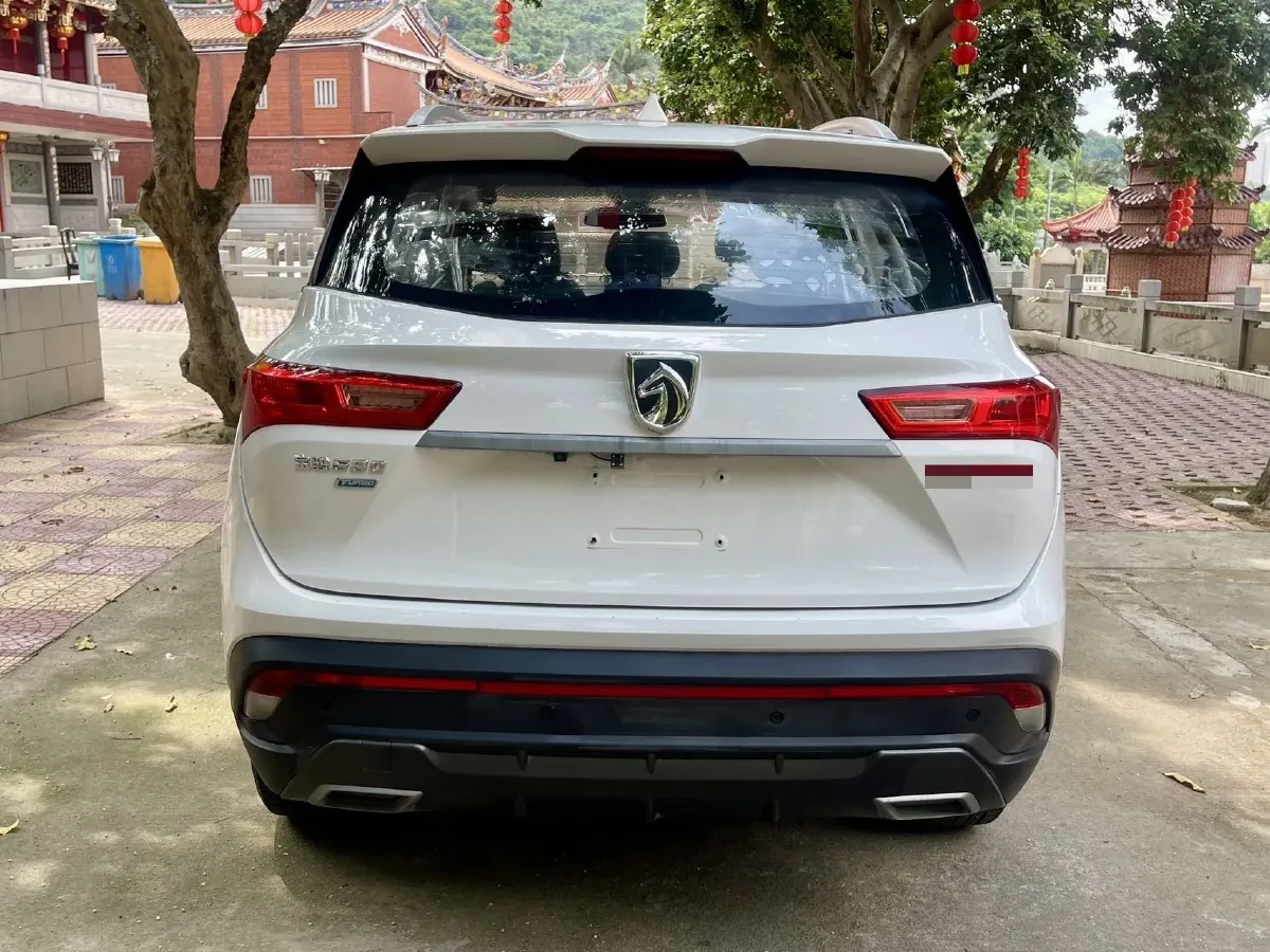2019 BaoJun 530 1.5T 151HP L4 CVT,autocango,china used car exporter,china ev exporter,chinese used car exporter,chinese used ev exporter