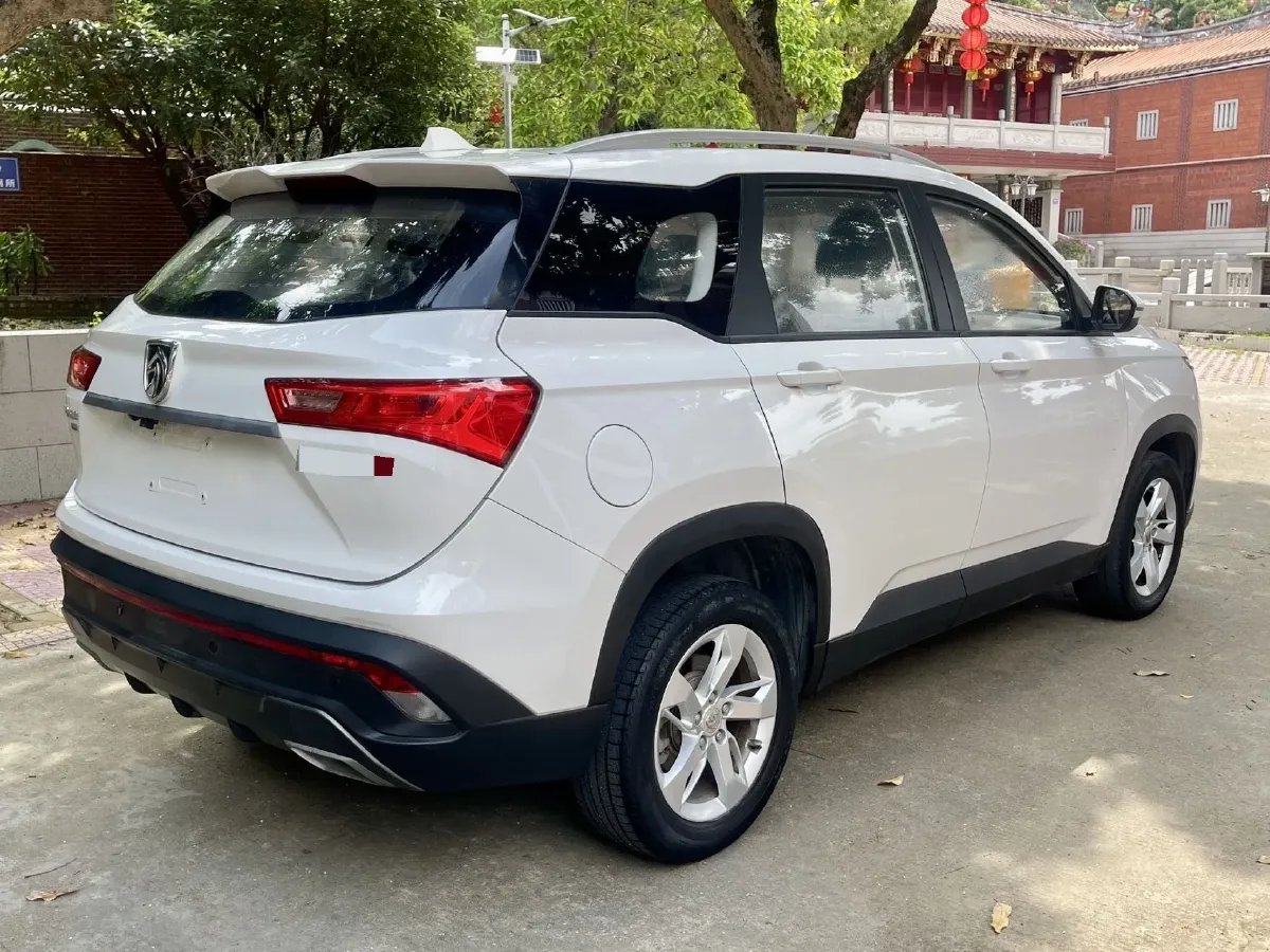 2019 BaoJun 530 1.5T 151HP L4 CVT,autocango,china used car exporter,china ev exporter,chinese used car exporter,chinese used ev exporter