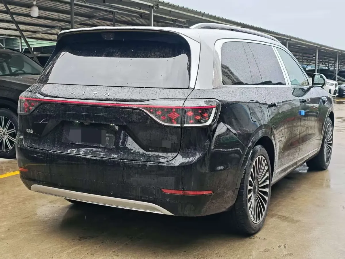 2025 AITO AITO M9 REEV 160HP REEV 52KWH,autocango,china used car exporter,china ev exporter,chinese used car exporter,chinese used ev exporter