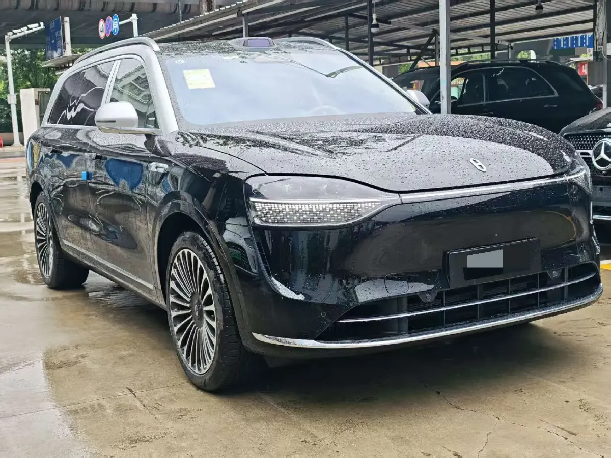 2025 AITO AITO M9 REEV 160HP REEV 52KWH,autocango,china used car exporter,china ev exporter,chinese used car exporter,chinese used ev exporter