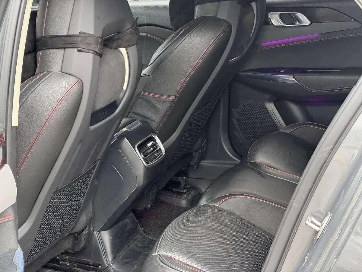 2018 Toyota C-HR 2.0L 171HP L4 CVT,autocango,china used car exporter,china ev exporter,chinese used car exporter,chinese used ev exporter