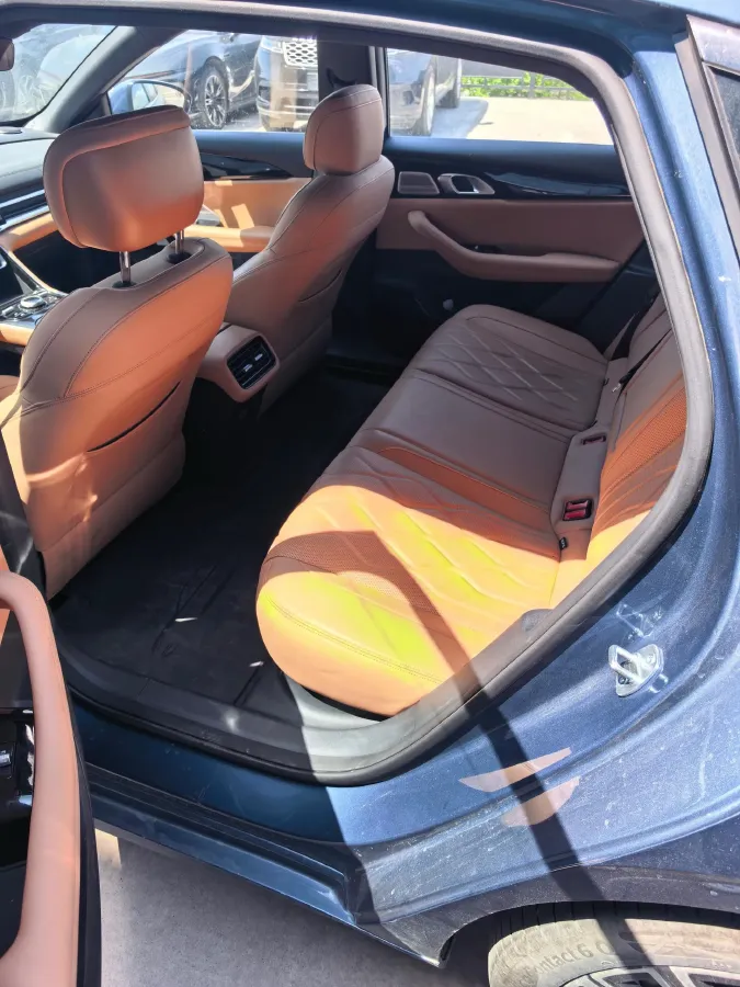 2025 Geely Galaxy A7 1.5L 112HP L4 1DHT PHEV,autocango,china used car exporter,china ev exporter,chinese used car exporter,chinese used ev exporter