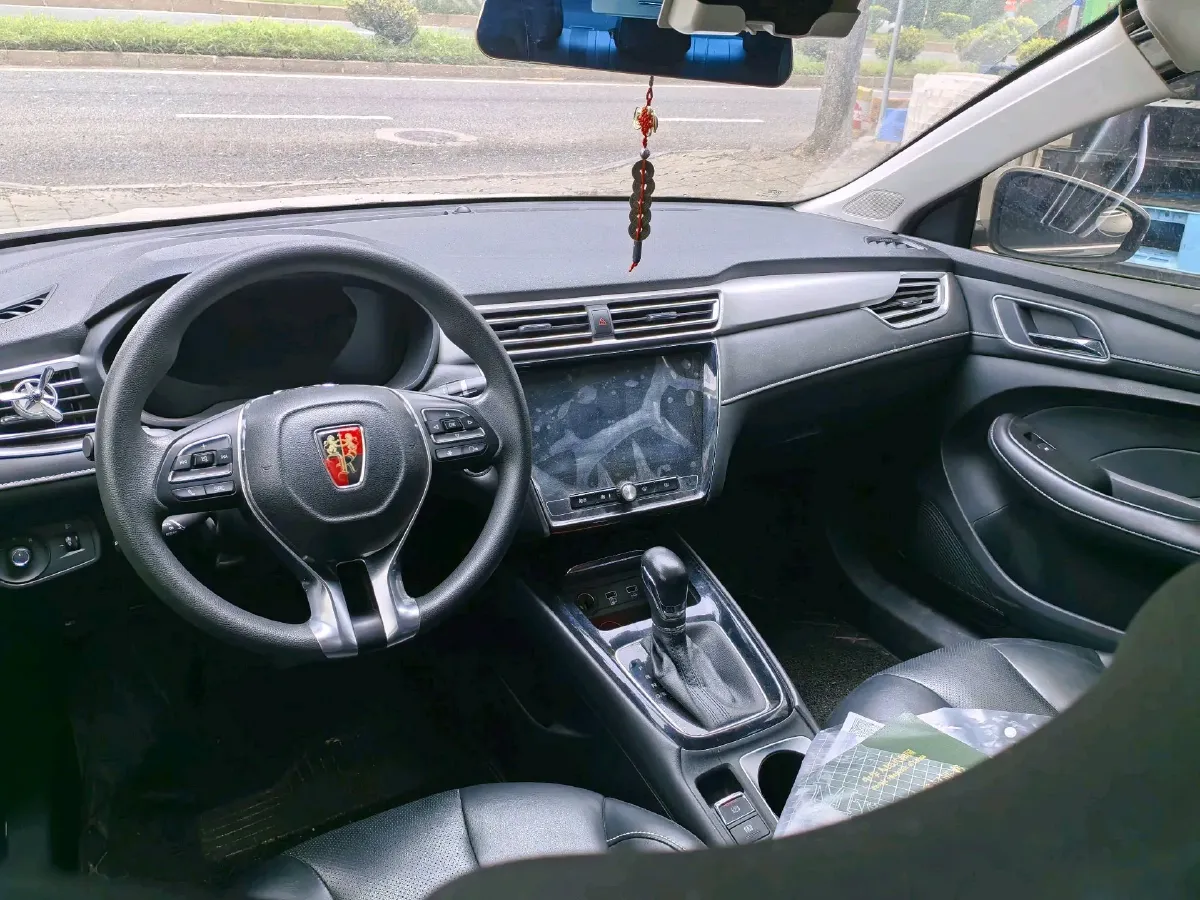 2020 Roewe i5 1.5L 120HP L4 CVT,autocango,china used car exporter,china ev exporter,chinese used car exporter,chinese used ev exporter