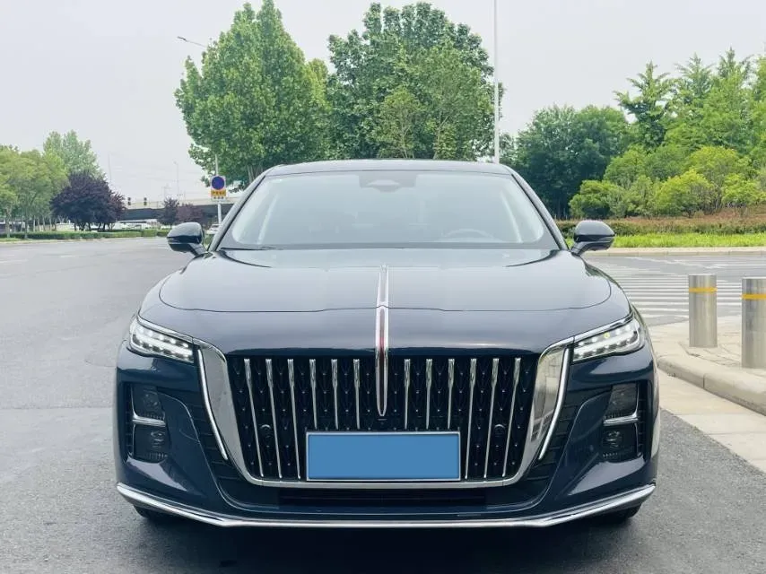 2023 HongQi H5 2.0T 224HP L4 8AT,autocango,china used car exporter,china ev exporter,chinese used car exporter,chinese used ev exporter