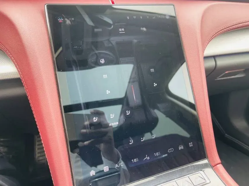 2023 HongQi H5 2.0T 224HP L4 8AT,autocango,china used car exporter,china ev exporter,chinese used car exporter,chinese used ev exporter