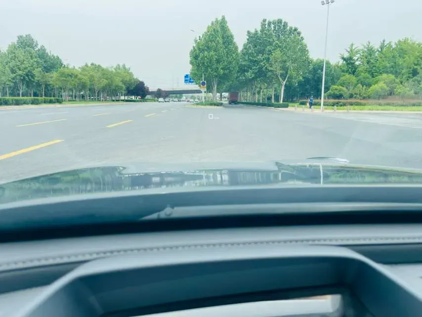 2023 HongQi H5 2.0T 224HP L4 8AT,autocango,china used car exporter,china ev exporter,chinese used car exporter,chinese used ev exporter