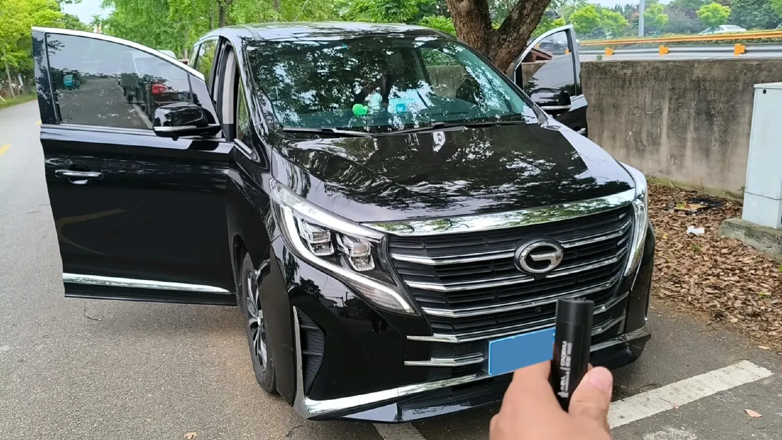 2023 GAC Trumpchi M8 2.0T 252HP L4 8AT,autocango,china used car exporter,china ev exporter,chinese used car exporter,chinese used ev exporter