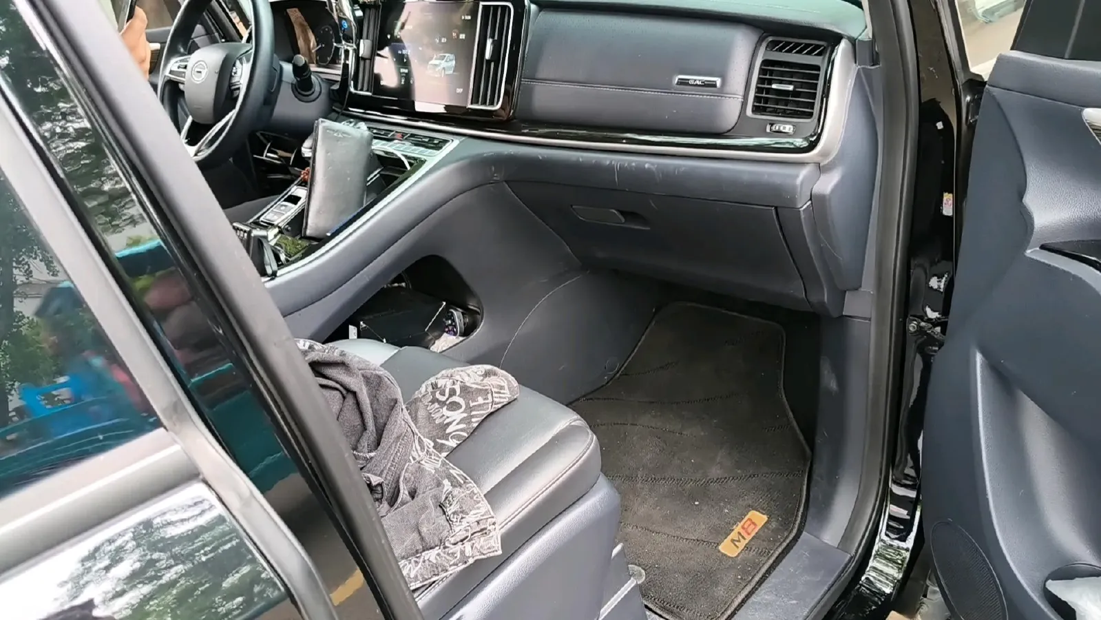 2023 GAC Trumpchi M8 2.0T 252HP L4 8AT,autocango,china used car exporter,china ev exporter,chinese used car exporter,chinese used ev exporter