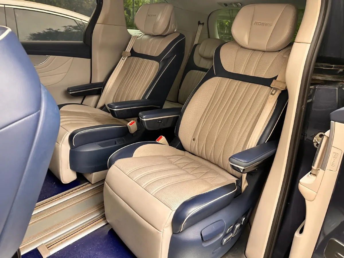 2021 Roewe iMAX8 2.0T 234HP L4 8AT,autocango,china used car exporter,china ev exporter,chinese used car exporter,chinese used ev exporter