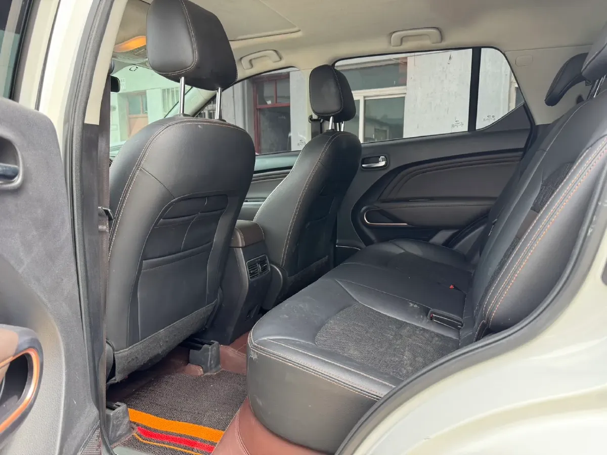 2019 GAC Trumpchi GS3 1.5T 163HP L3 6MT,autocango,china used car exporter,china ev exporter,chinese used car exporter,chinese used ev exporter