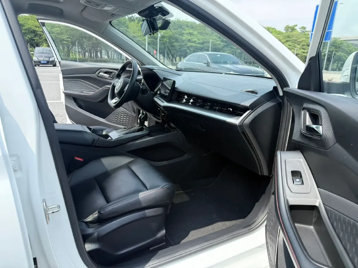 2021 MG 5 1.5L 120HP L4 CVT,autocango,china used car exporter,china ev exporter,chinese used car exporter,chinese used ev exporter