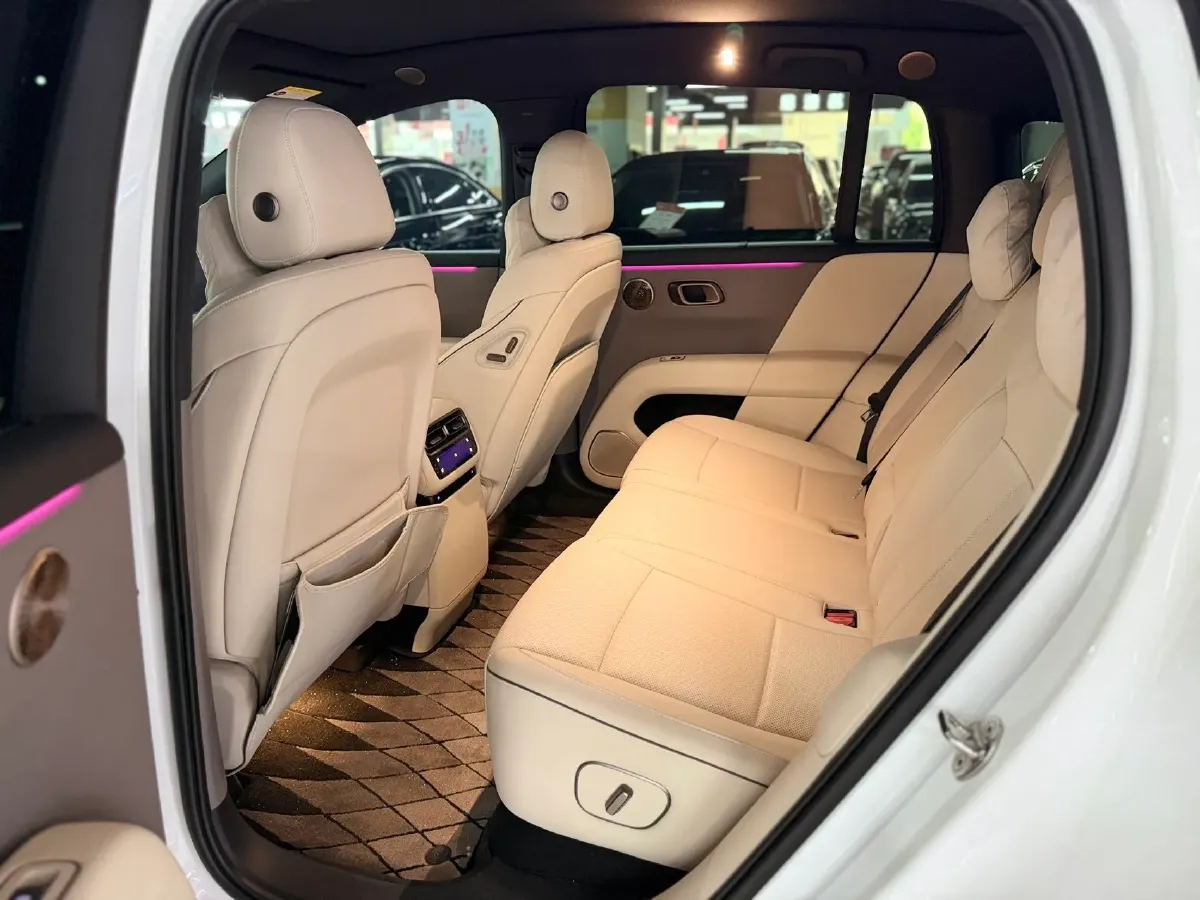 2025 Li i6 BEV,autocango,china used car exporter,china ev exporter,chinese used car exporter,chinese used ev exporter