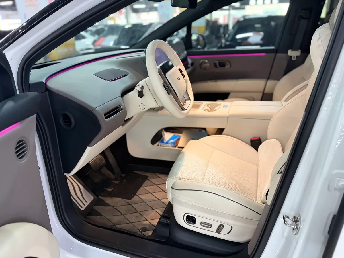 2025 Li i6 BEV,autocango,china used car exporter,china ev exporter,chinese used car exporter,chinese used ev exporter