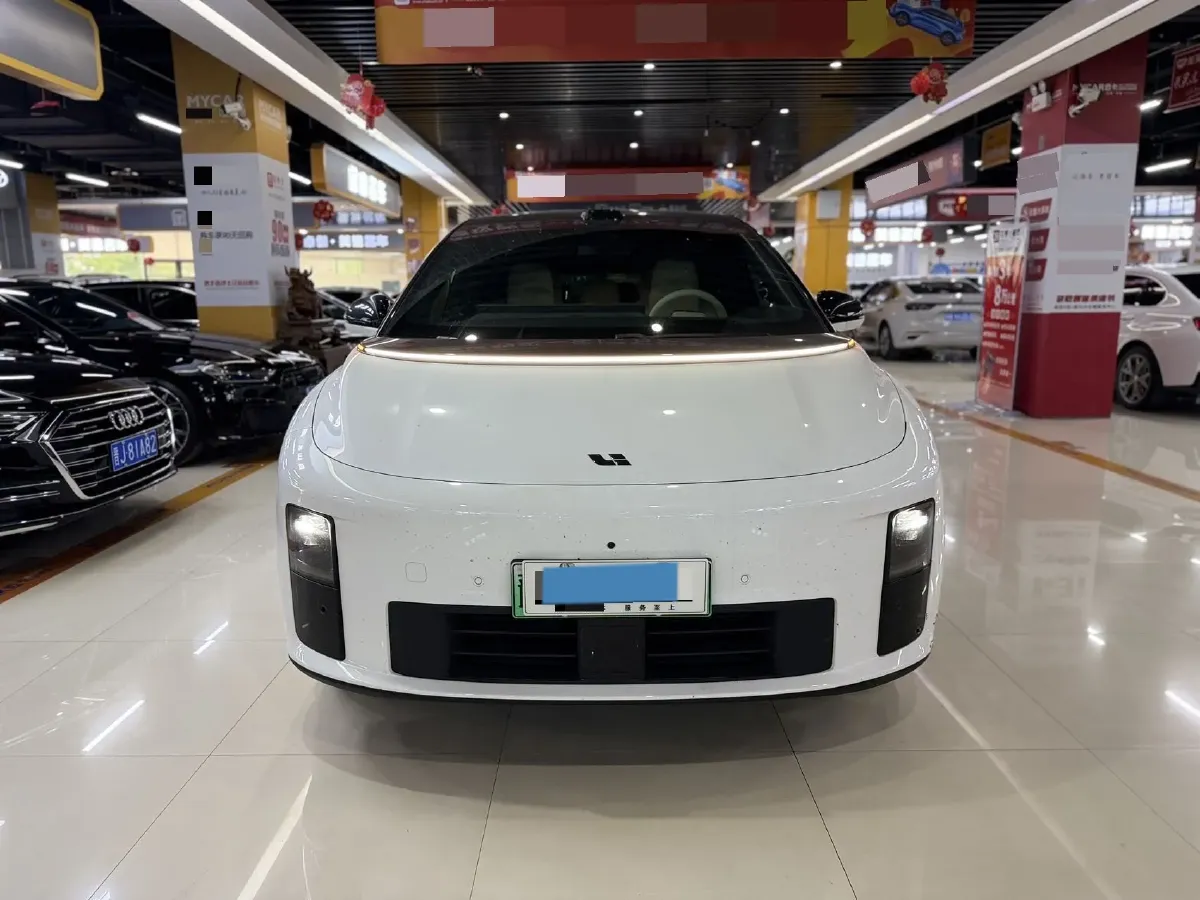 2025 Li i6 BEV,autocango,china used car exporter,china ev exporter,chinese used car exporter,chinese used ev exporter