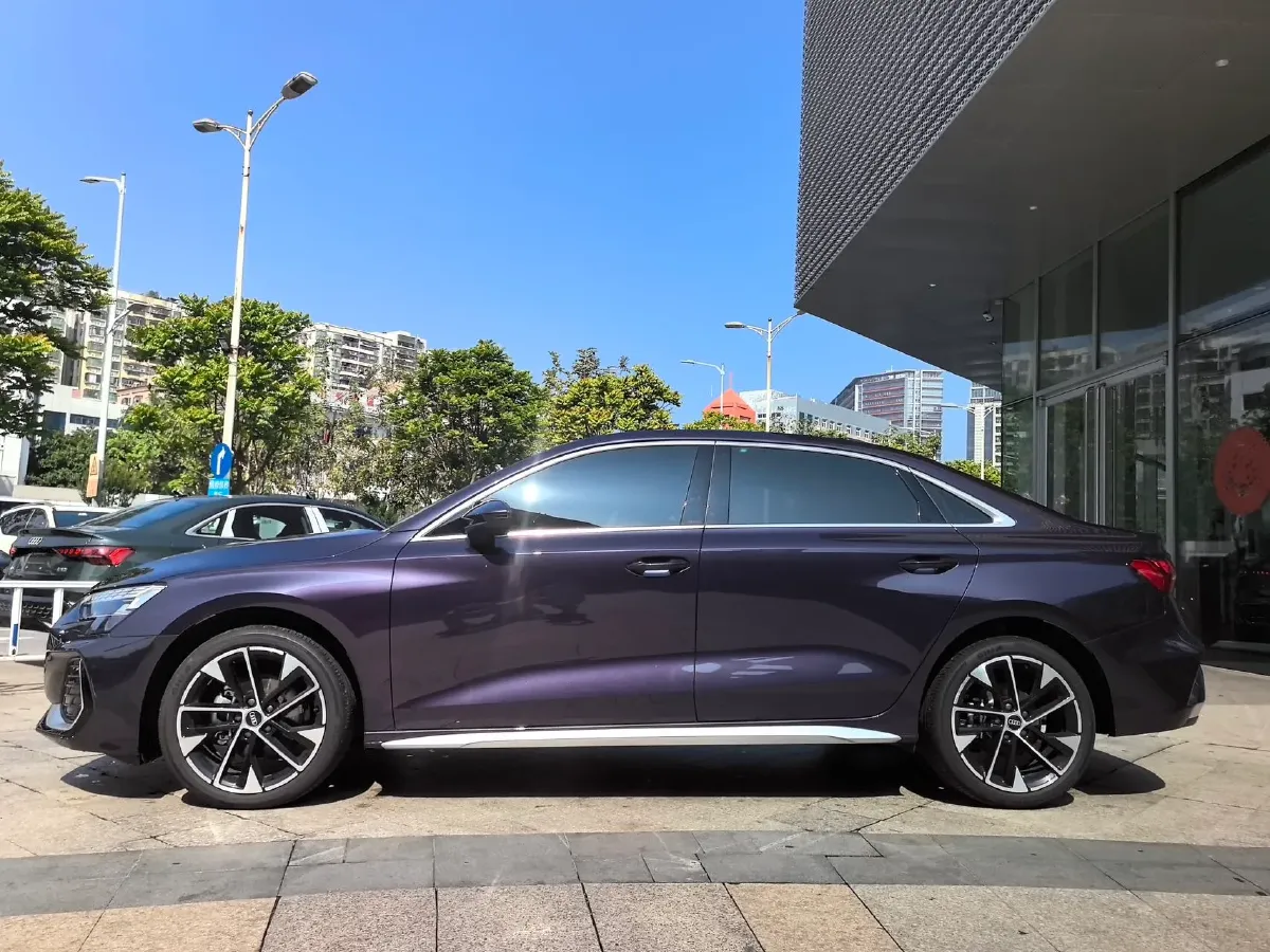 2025 Audi A3 1.5T 160HP L4 7DCT,autocango,china used car exporter,china ev exporter,chinese used car exporter,chinese used ev exporter