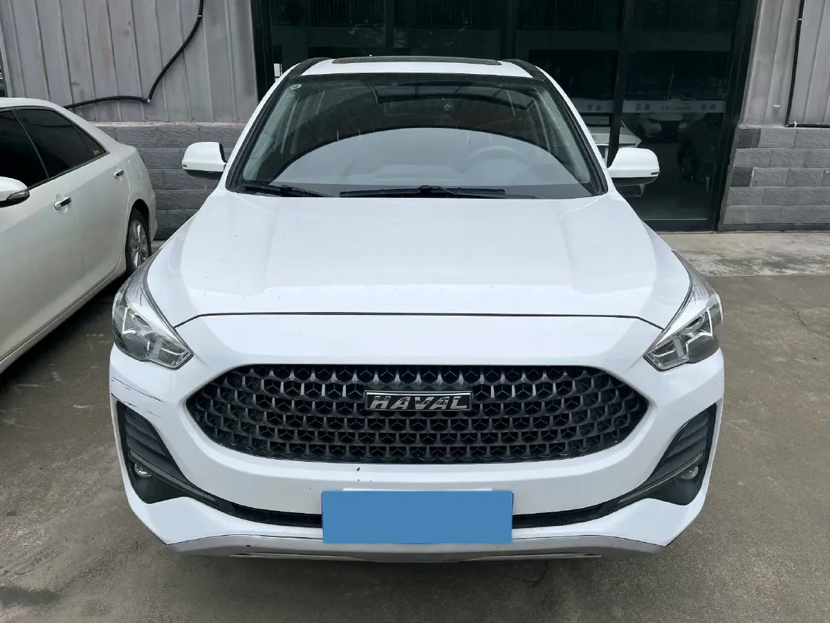 2019 Haval M6 1.5T 150HP L4 7DCT,autocango,china used car exporter,china ev exporter,chinese used car exporter,chinese used ev exporter