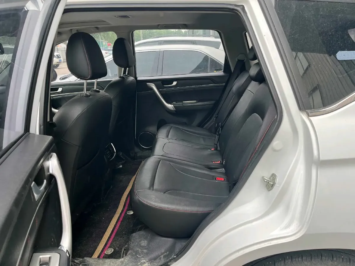 2019 Haval M6 1.5T 150HP L4 7DCT,autocango,china used car exporter,china ev exporter,chinese used car exporter,chinese used ev exporter