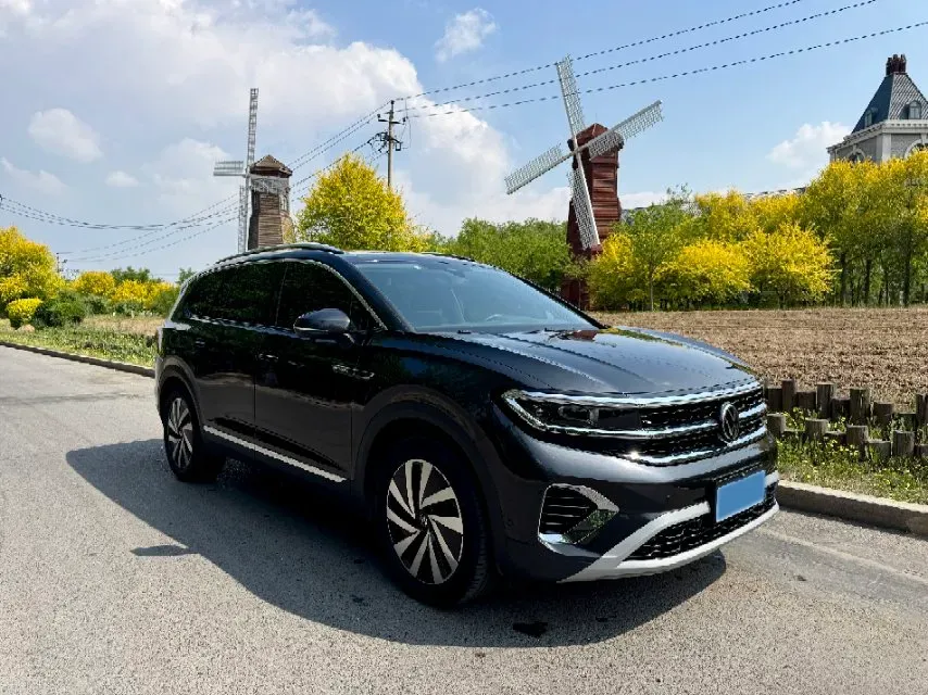 2021 Volkswagen Talagon 2.0T 220HP L4 7DCT,autocango,china used car exporter,china ev exporter,chinese used car exporter,chinese used ev exporter