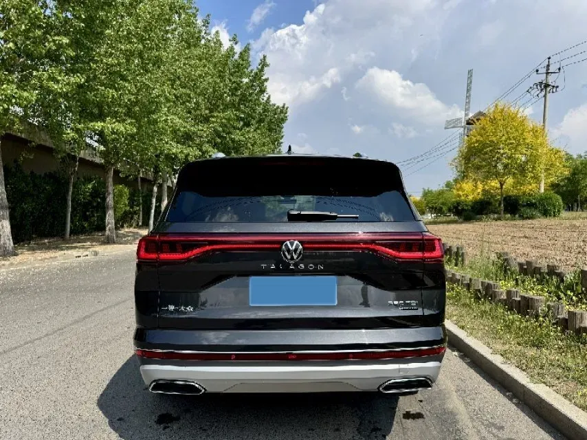 2021 Volkswagen Talagon 2.0T 220HP L4 7DCT,autocango,china used car exporter,china ev exporter,chinese used car exporter,chinese used ev exporter