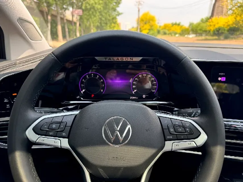 2021 Volkswagen Talagon 2.0T 220HP L4 7DCT,autocango,china used car exporter,china ev exporter,chinese used car exporter,chinese used ev exporter