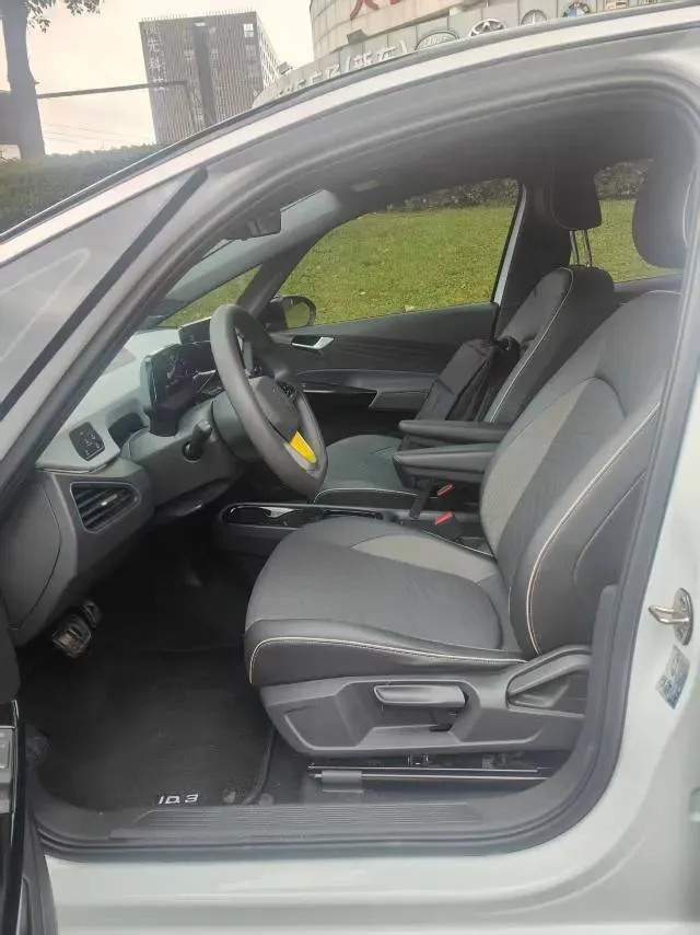 2023 Volkswagen Golf 1.4T 150HP L4 7DCT,autocango,china used car exporter,china ev exporter,chinese used car exporter,chinese used ev exporter