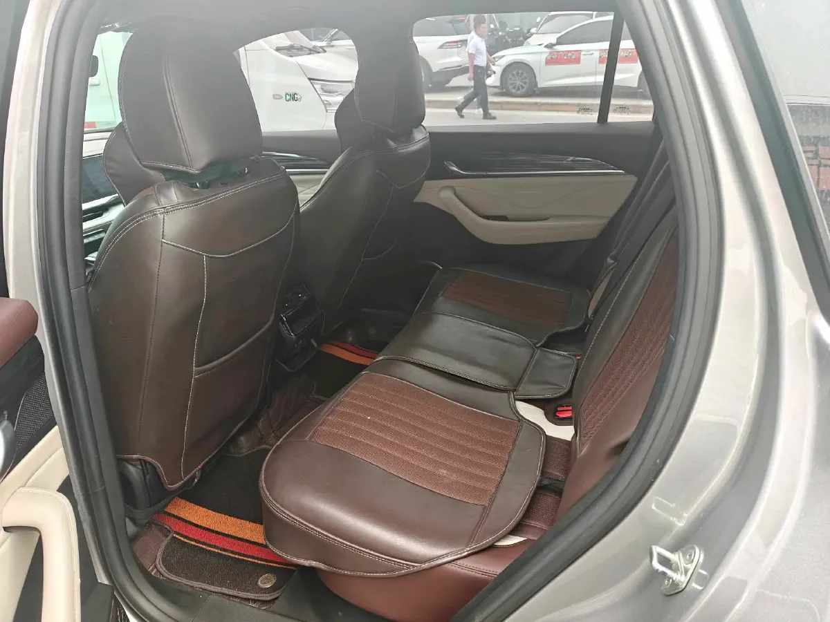 2021 Geely Monjaro 2.0T 218HP L4 7DCT,autocango,china used car exporter,china ev exporter,chinese used car exporter,chinese used ev exporter