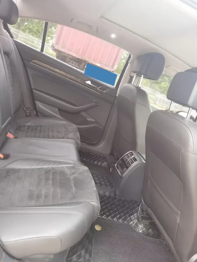 2017 Volkswagen Magotan 1.8T 180HP L4 7DCT,autocango,china used car exporter,china ev exporter,chinese used car exporter,chinese used ev exporter