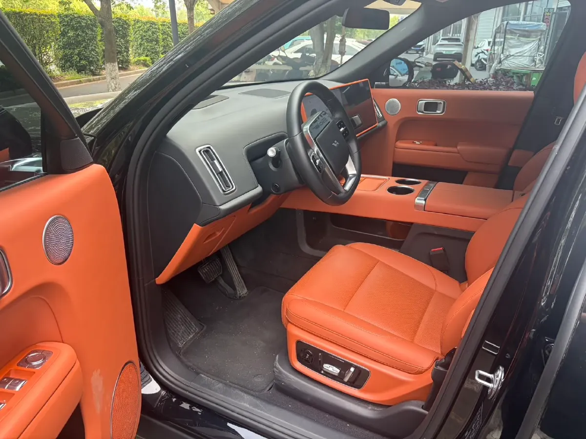 2025 Li L8 Range Extended 154HP REEV,autocango,china used car exporter,china ev exporter,chinese used car exporter,chinese used ev exporter