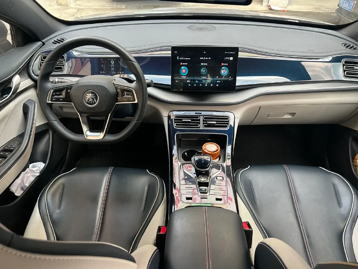 2021 Haval F7 1.5T 169HP L4 7DCT,autocango,china used car exporter,china ev exporter,chinese used car exporter,chinese used ev exporter