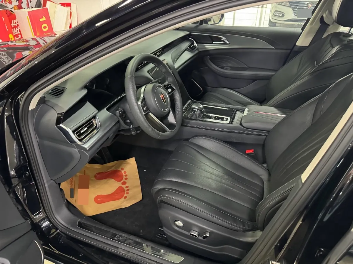 2023 HongQi H5 2.0T 224HP L4 8AT,autocango,china used car exporter,china ev exporter,chinese used car exporter,chinese used ev exporter