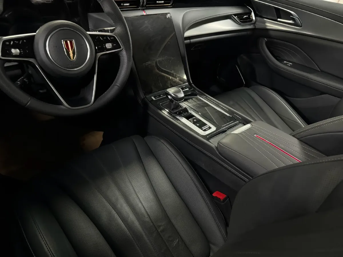 2023 HongQi H5 2.0T 224HP L4 8AT,autocango,china used car exporter,china ev exporter,chinese used car exporter,chinese used ev exporter