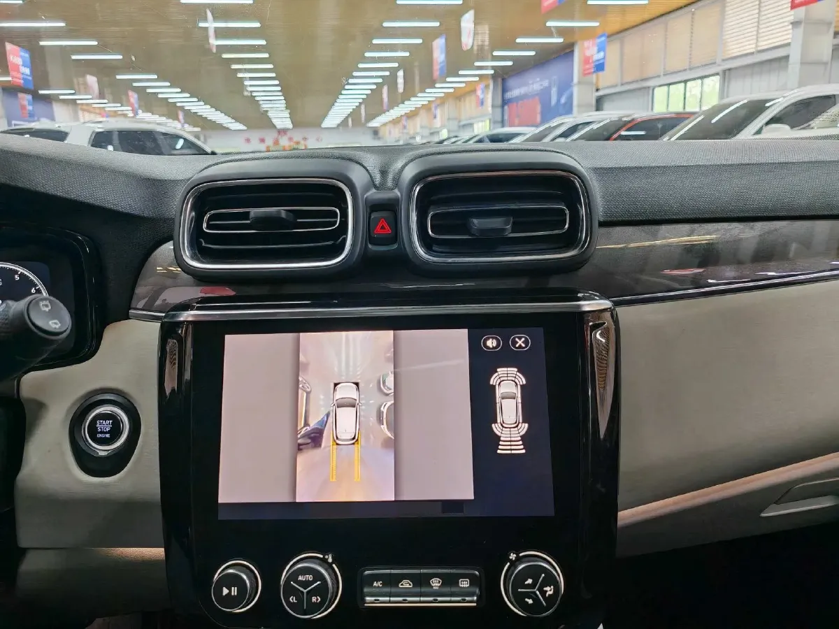 2018 Toyota C-HR 2.0L 171HP L4 CVT,autocango,china used car exporter,china ev exporter,chinese used car exporter,chinese used ev exporter