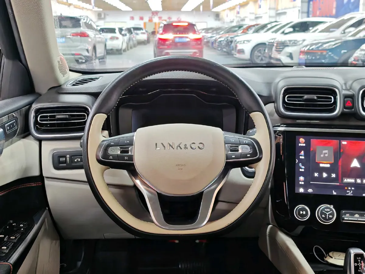 2018 Toyota C-HR 2.0L 171HP L4 CVT,autocango,china used car exporter,china ev exporter,chinese used car exporter,chinese used ev exporter