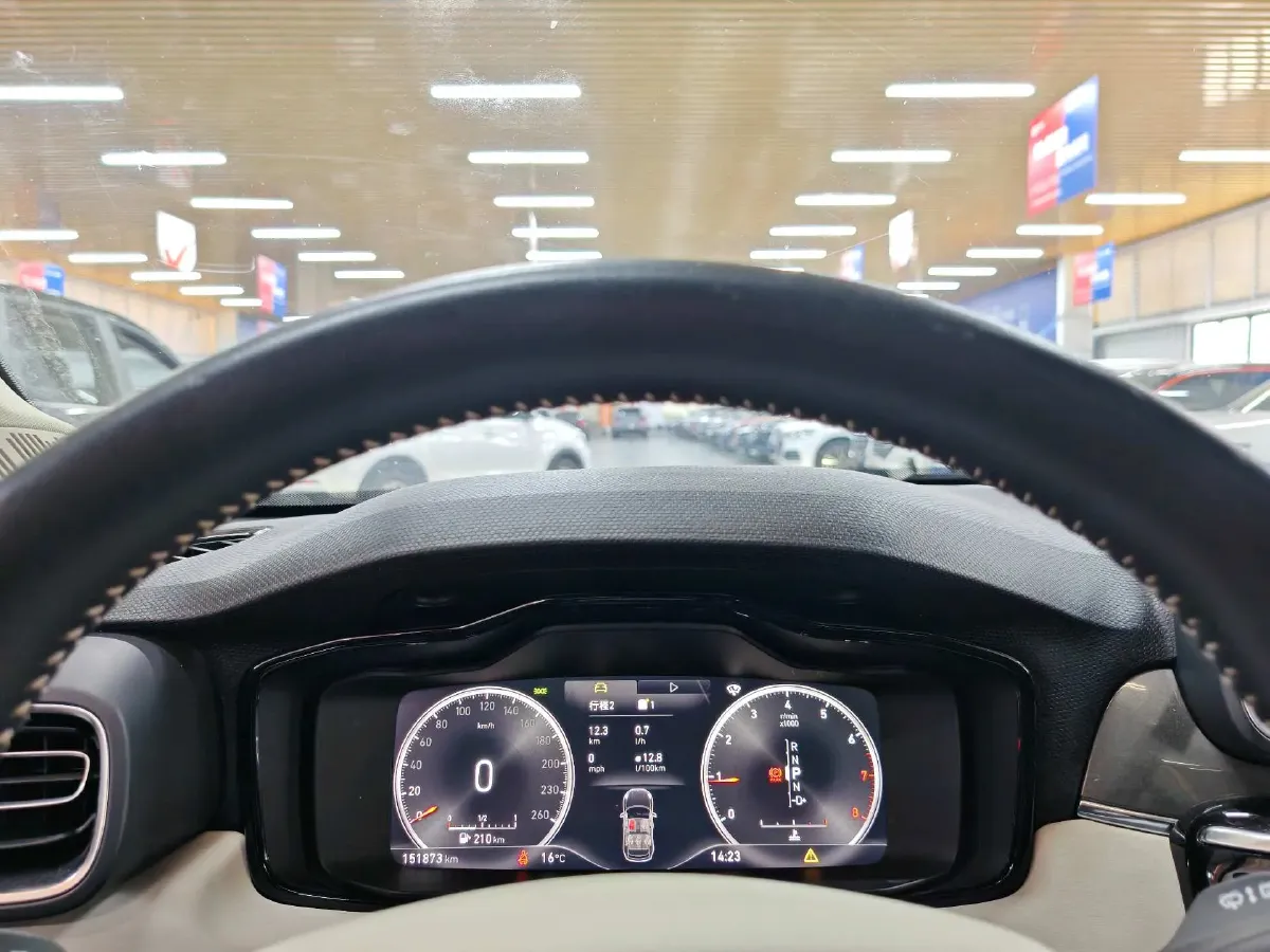 2018 Toyota C-HR 2.0L 171HP L4 CVT,autocango,china used car exporter,china ev exporter,chinese used car exporter,chinese used ev exporter