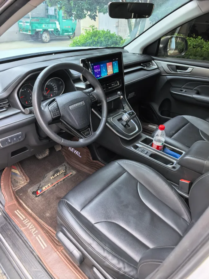 2021 Haval M6 1.5T 150HP L4 7DCT,autocango,china used car exporter,china ev exporter,chinese used car exporter,chinese used ev exporter